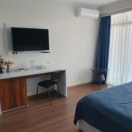 The Fresh Wave Hotel Batumi Pokoj fotografie